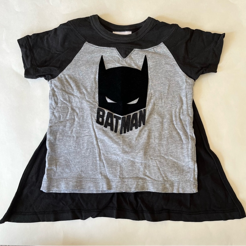 HTF Hanna Andersson Batman shirt with detachable cape 🦇